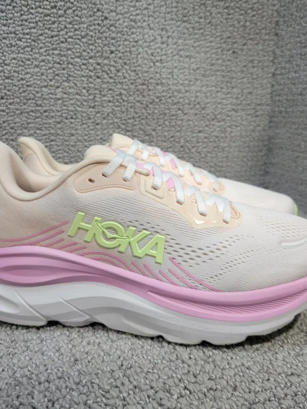 Hoka One One Clifton 11 Women's Size 9B Tangerine Glow White 1176573 TWW